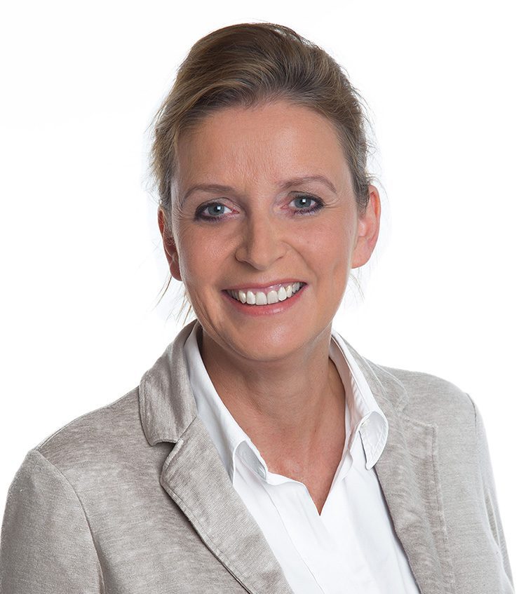 Claudia Ewering